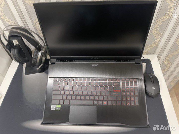 Игровой ноутбук msi 17 3
