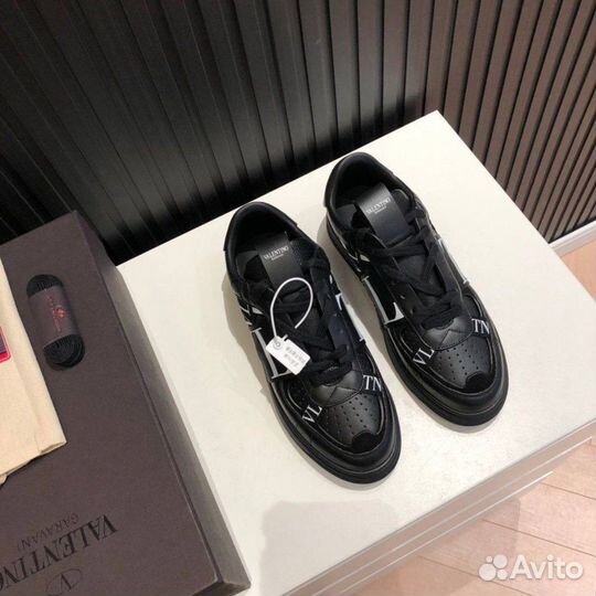 Кеды valentino