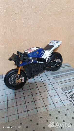 Игрушечный мотоцикл