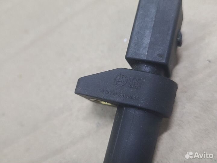 Датчик коленвала Mercedes C-Class W203 1.8 00-06г