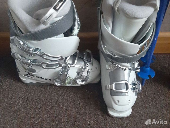 Ботинки горнолыжные 23 5
