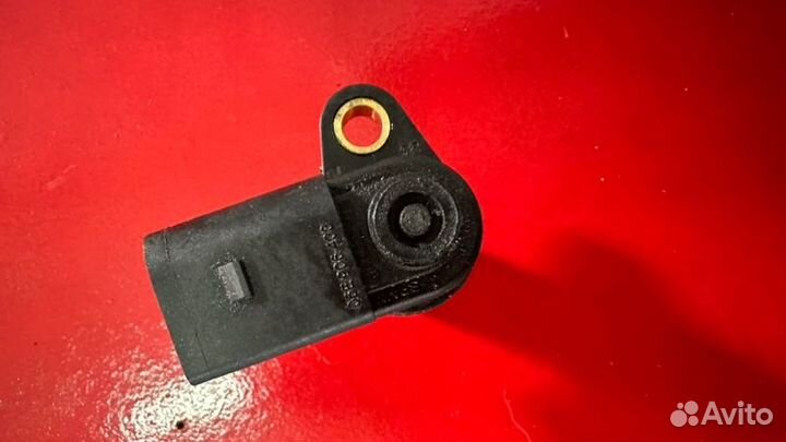 Датчик коленвала Audi A6 C6 2.8 ccea 2010