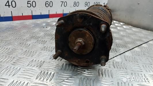 Стойка передняя левая jeep grand cherokee WK (2RT03K501)