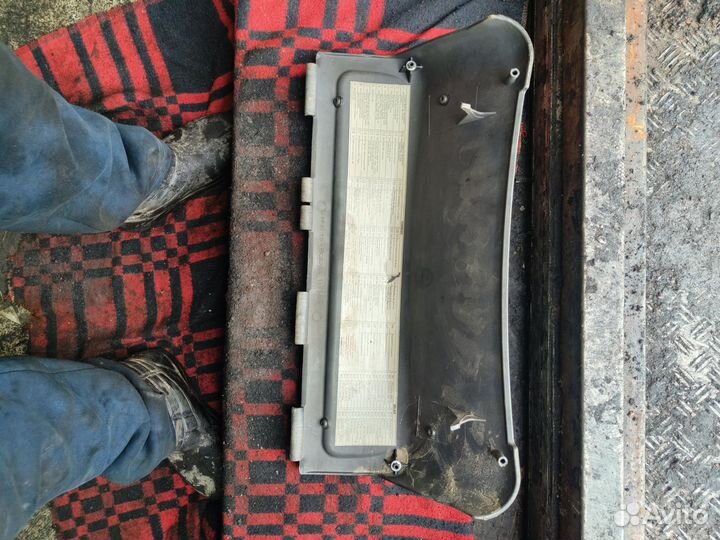 Крышка блока предохранителей Scania 4 серии