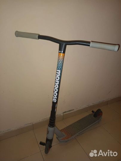 Самокат Mongoose rise 110 elite freestyle scooter