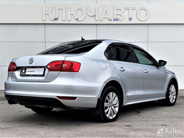 Volkswagen Jetta 1.6 AT, 2013, 180 320 км