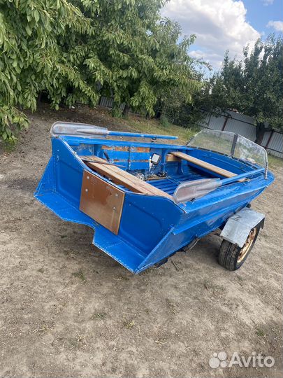 Моторная лодка Вега