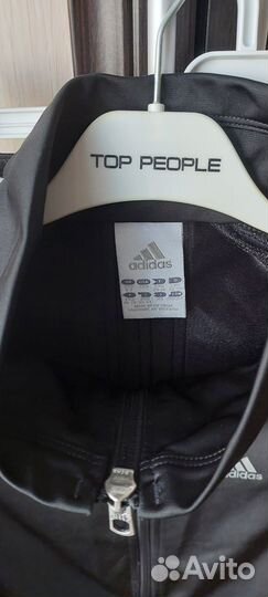 Спортивный костюм adidas