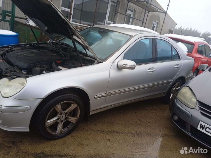 Блок управления двс mercedes benz C-class W203 200