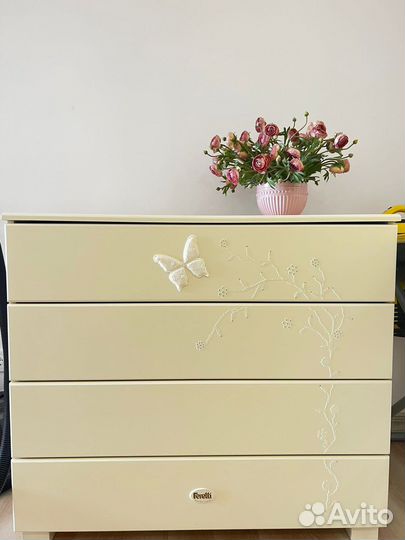 Трельяж, шкаф, кроватка