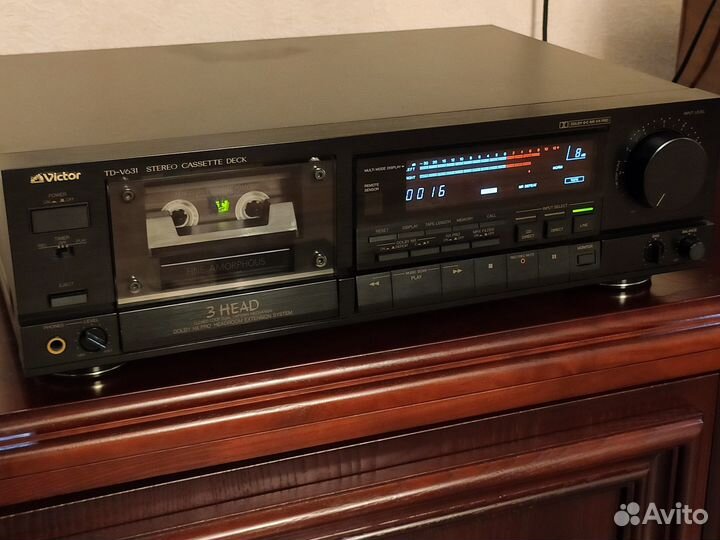 Кассетная дека Victor TD-V631