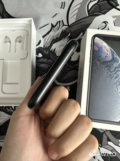 iPhone Xr, 64 ГБ