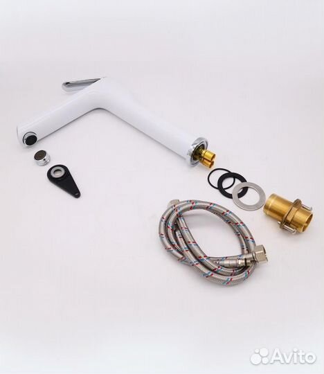 Высокий смеситель для раковины-чаши Ganzer GZ20012-F белый