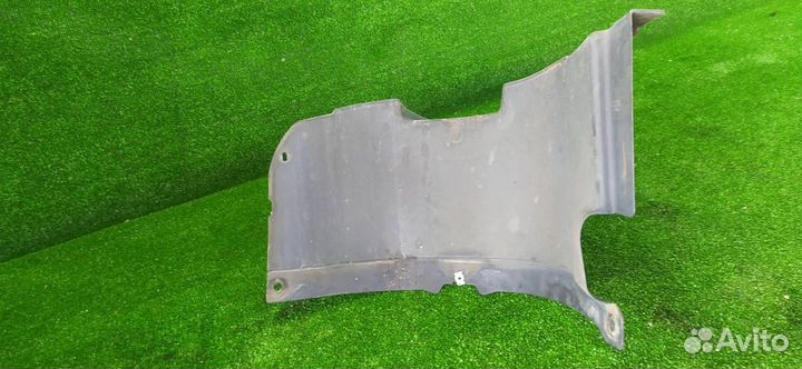 Подкрылок передний правый Volkswagen Passat B7