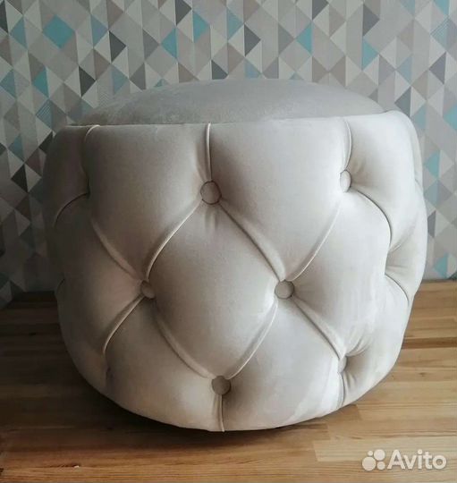 Пуф пуфик новый в каретной стяжке