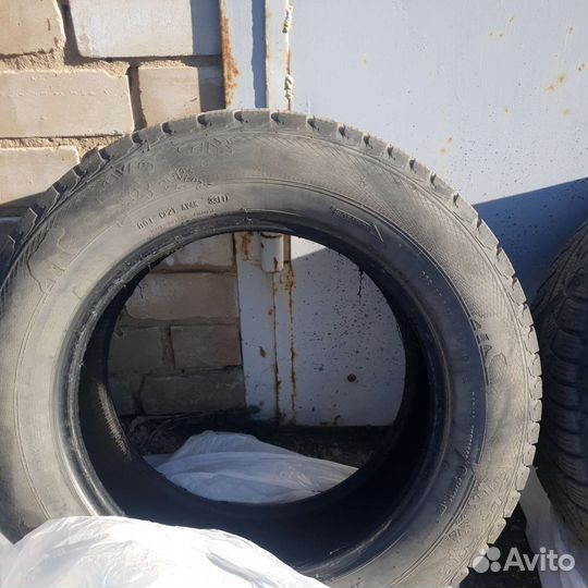 Gislaved Nord Frost 200 225/65 R17