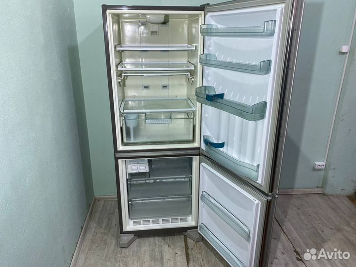 Холодильник Whirlpool