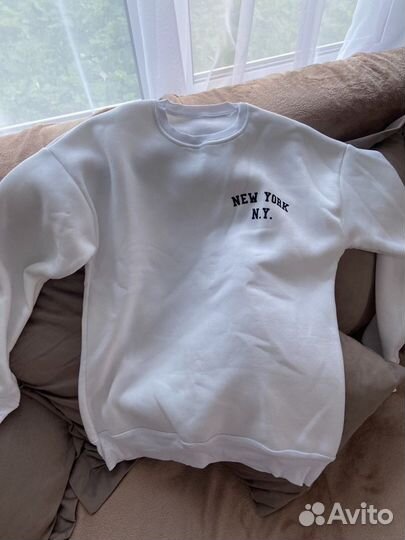 Два свитшота для Виктории