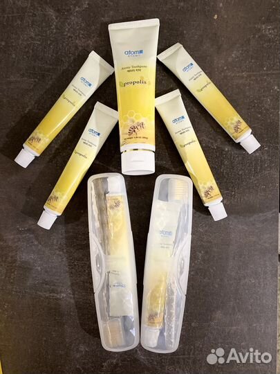 Зубные пасты и щетки Атоми