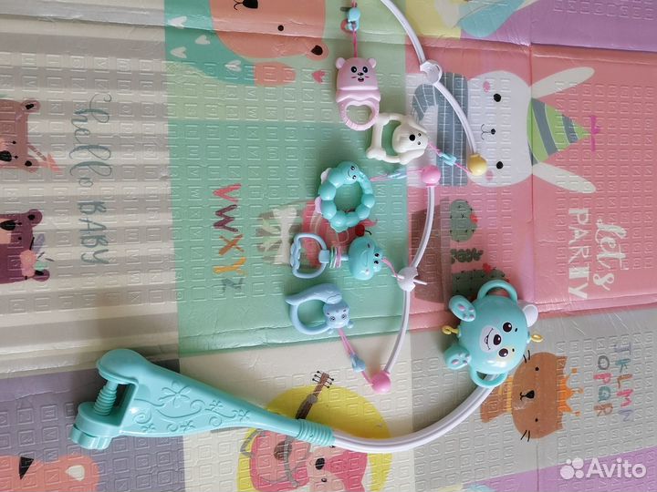 Мобиль в кроватку для новорожденных музыкальный