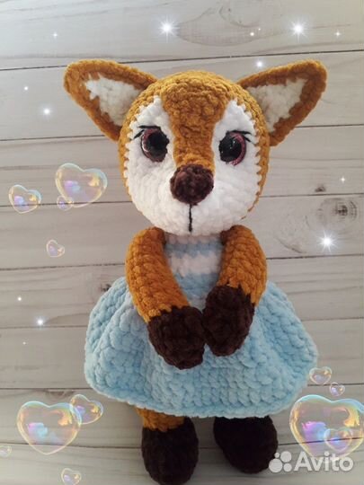 Вязаная игрушка ручной работы лисичка