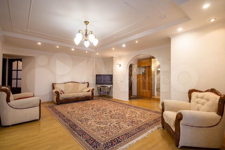 2-к. квартира, 80 м², 7/9 эт.