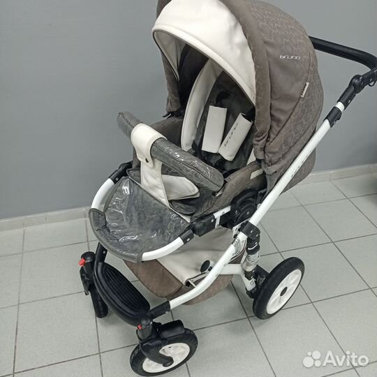 Детская коляска
