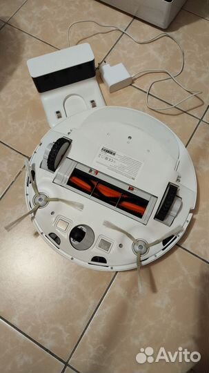 Xiaomi Mi Robot Vacuum-Mop Essential