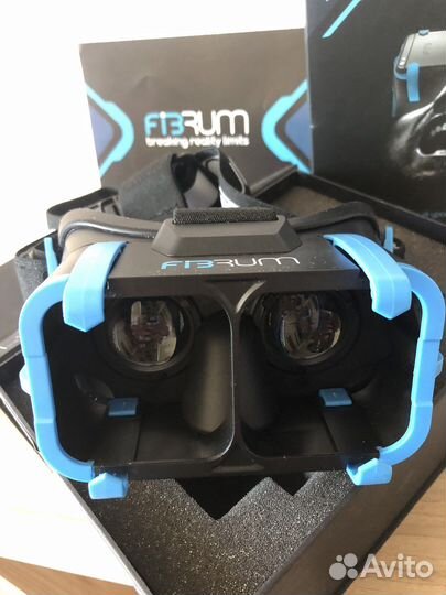 Очки виртуальной реальности для телефона