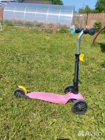 Самокат Decathlon в хорошем состоянии