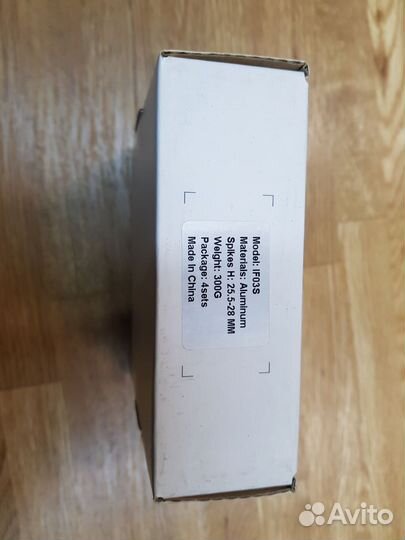 Подставки, шипы под аппаратуру,виброразвязка