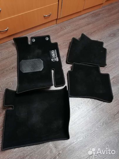 Коврики велюровые