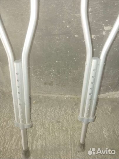 Костыли подмышечные