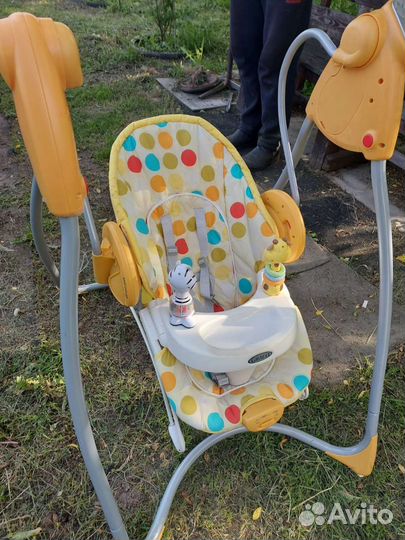 Детское кресло качалка на батарейках