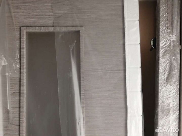 Дверь межкомнатная 700 х 2000 новая