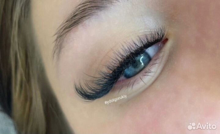 Наращивание ресниц, моделирование бровей