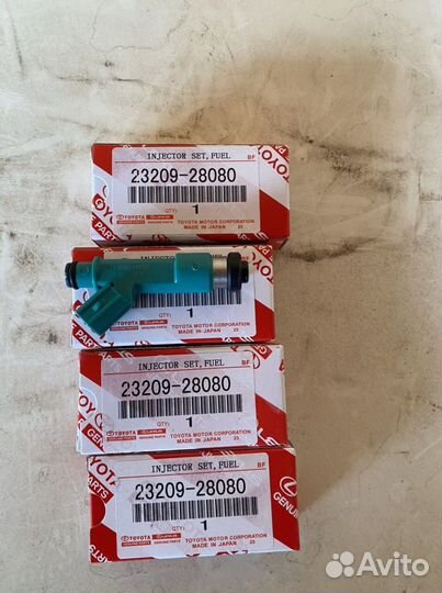 Форсунка Тойота Камри, Рав 4 2.0 - 2.4 л