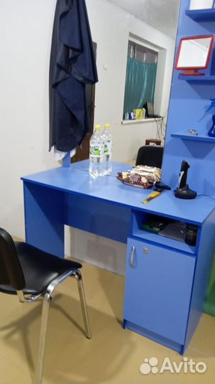 Столик для парикмахера бу