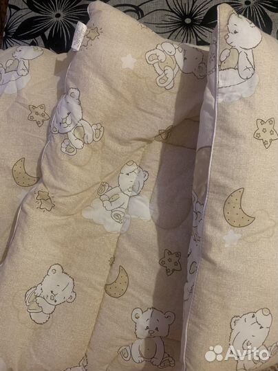 Детские одеяло и подушка