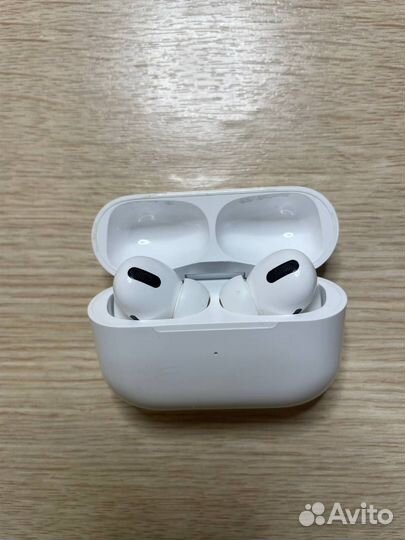 AirPods Pro 1 generation MagSafe реплика