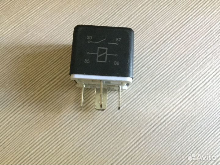 Реле на WV Polo