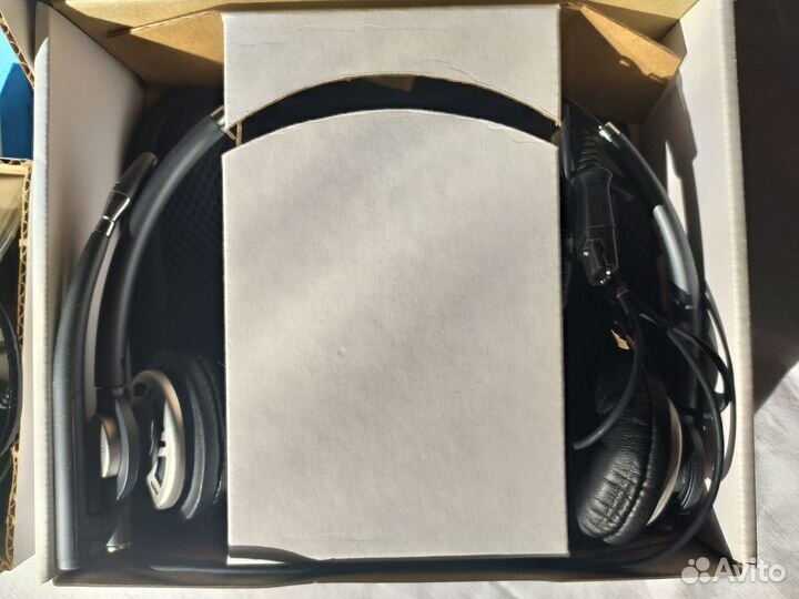 Гарнитура Plantronics