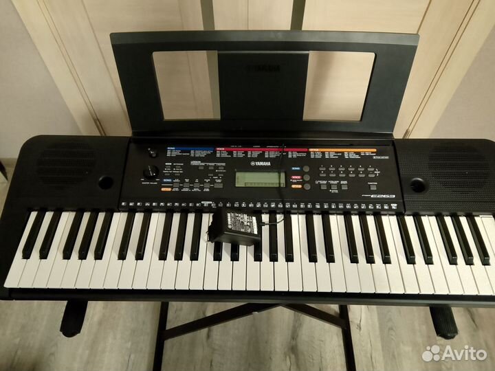 Синтезатор yamaha psr e263