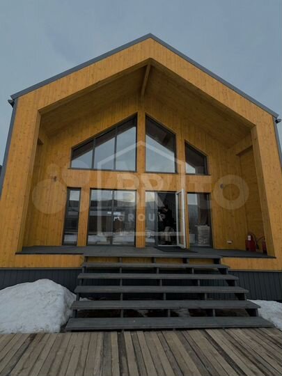 Дом 180 м² на участке 6 сот.