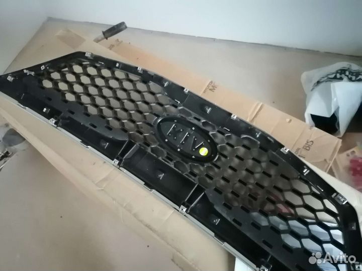 Решетка радиатора Kia sorento XM 2009-2012