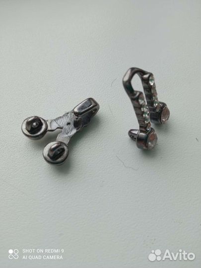 Застежка-петля с стразами