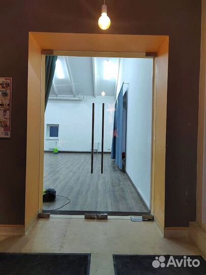 Раздвижные стеклянные двери