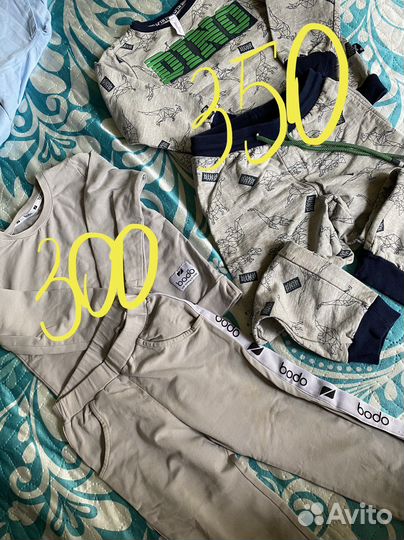 4 костюма на мальчика 110 размер
