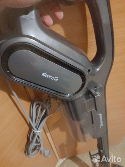 Вертикальный пылесос Deerma DX700S