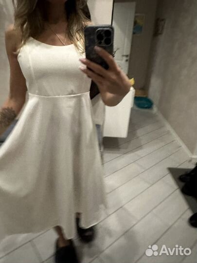 Платье шелковое 42